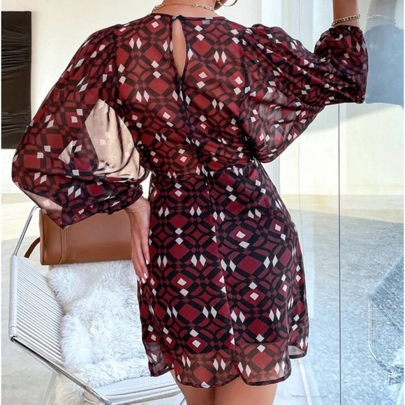 New Zara Geometry print Mini Chiffon Dress - Picture 4 of 13